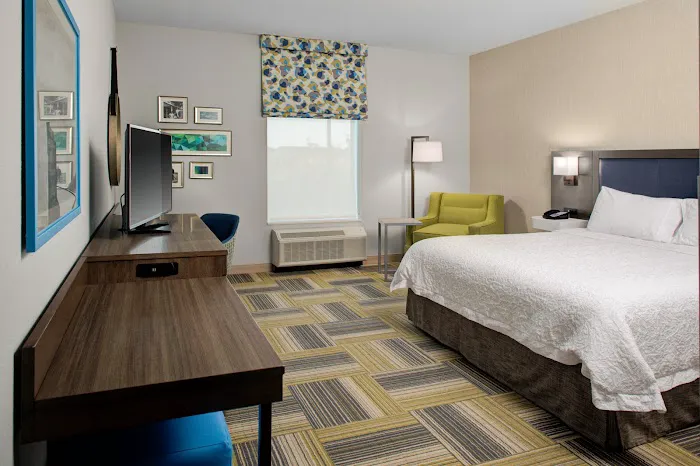 Hampton Inn & Suites Syracuse North Airport Area 4