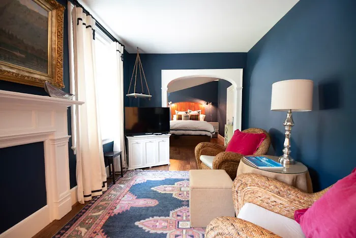 34 State - Historic Luxury Suites 4