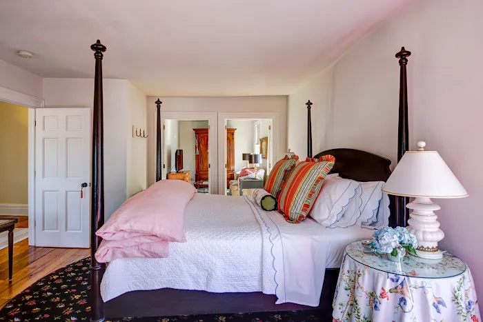 34 State - Historic Luxury Suites 4