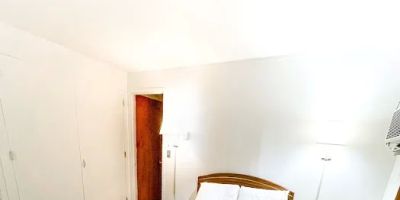 Utica Rest Inn