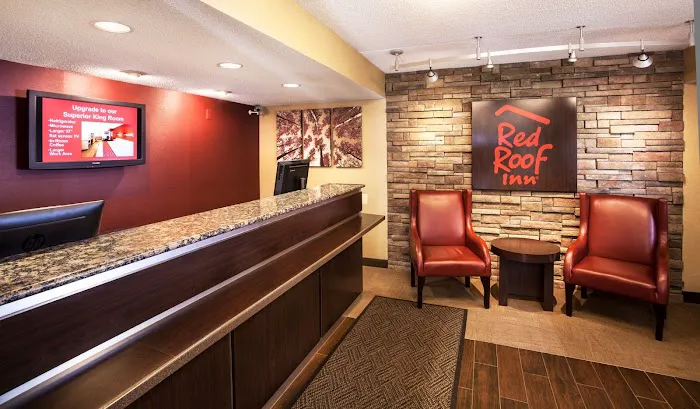 Red Roof Inn Utica 4