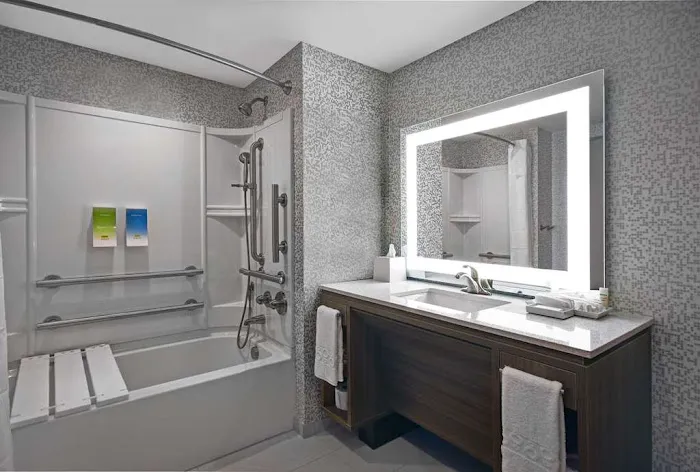 Home2 Suites by Hilton Utica 4