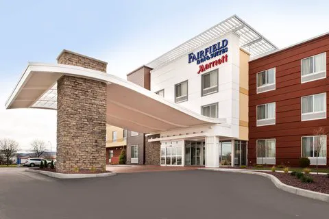 Fairfield Inn & Suites Utica 4
