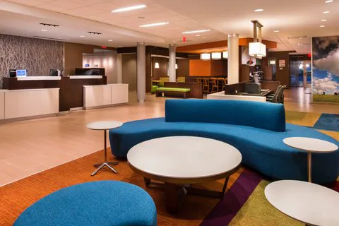 Fairfield Inn & Suites Utica 4