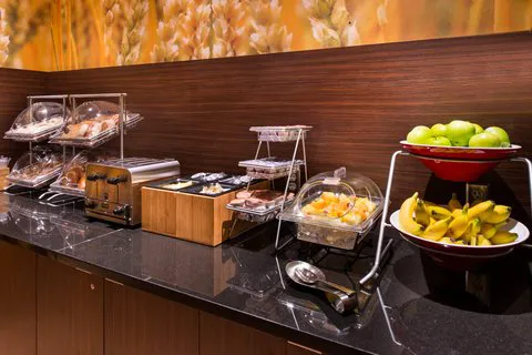 Fairfield Inn & Suites Utica 4