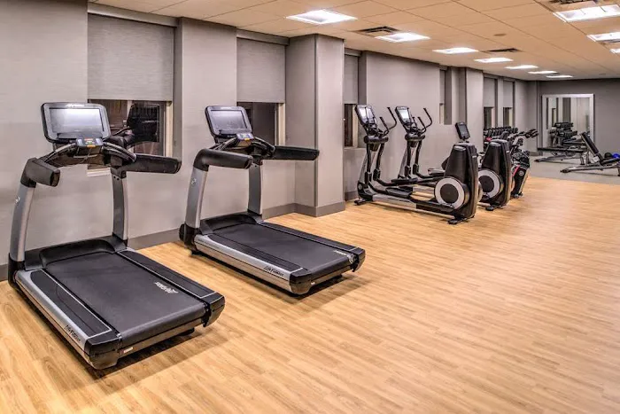 DoubleTree by Hilton Utica 4