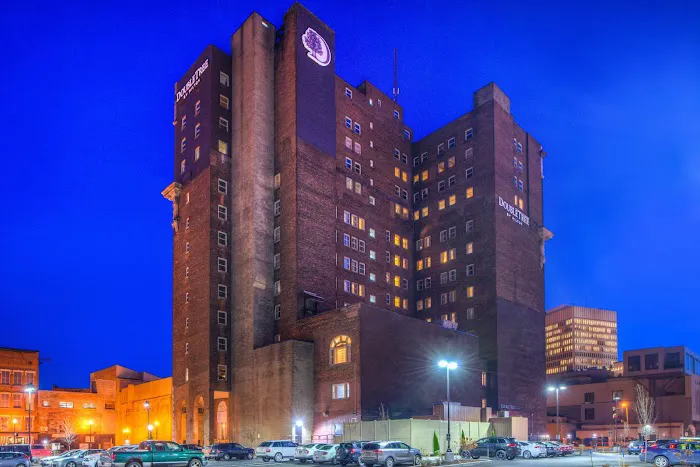 DoubleTree by Hilton Utica 4
