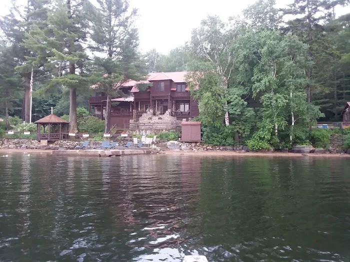 Bearhurst Lakeside Cottages 4