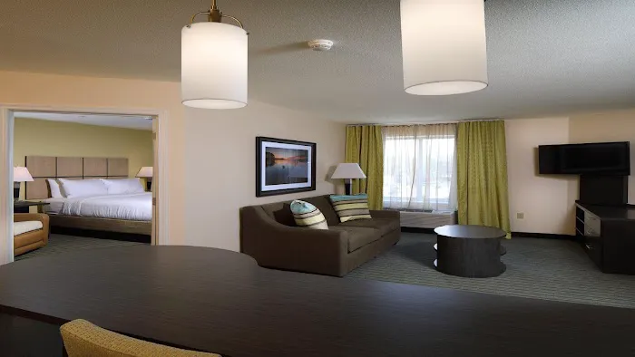 Candlewood Suites Newark South - University Area by IHG 4