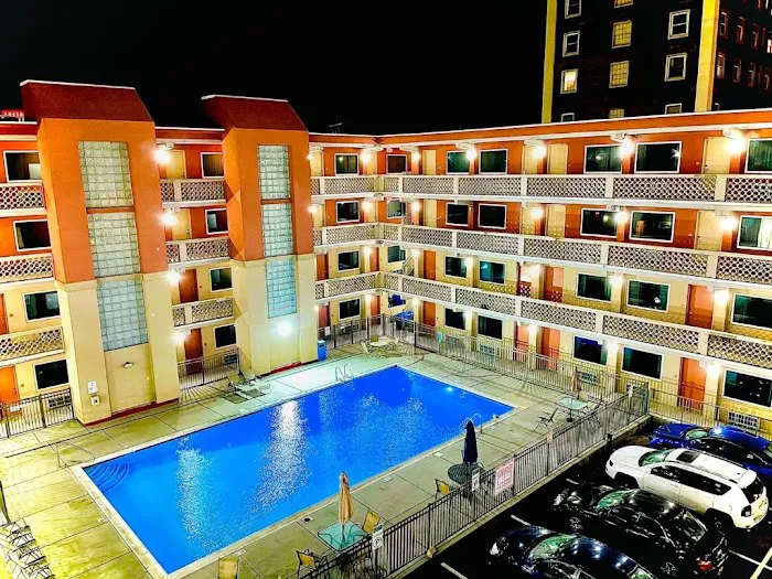 Clarion Inn 4