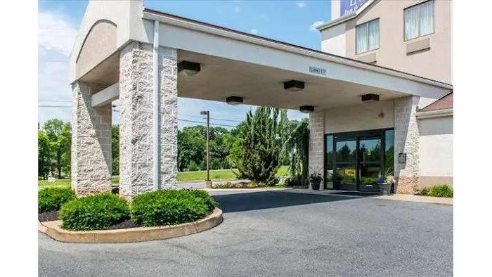 Sleep Inn & Suites of Lancaster County 4
