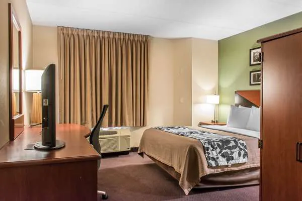 Sleep Inn & Suites of Lancaster County 4