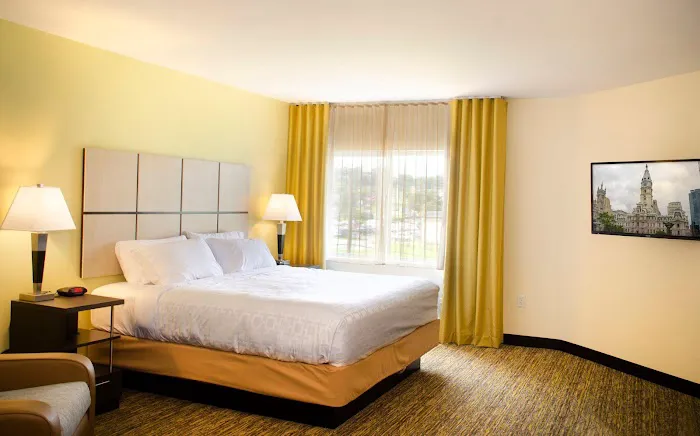 Candlewood Suites Lancaster West by IHG 4