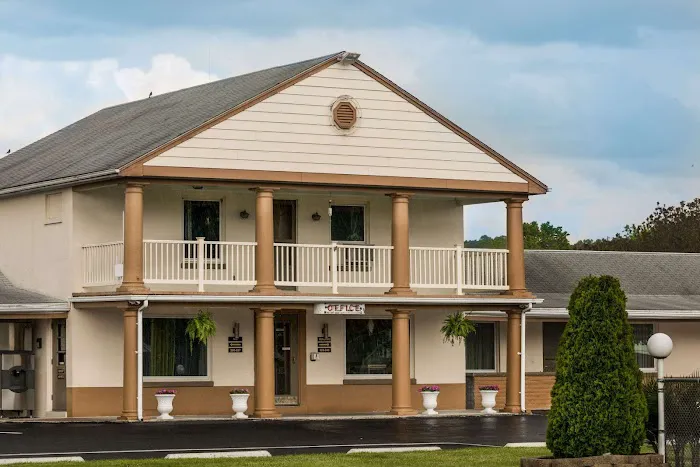 Knights Inn Palmyra 4