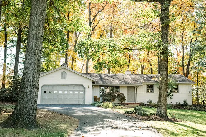Wooded Cottage BNB 4