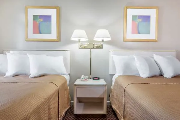 Travelodge by Wyndham Hershey 4