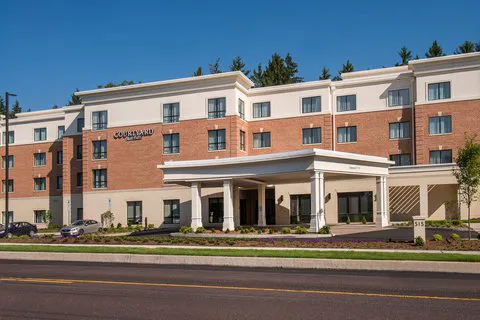 Courtyard Hershey Chocolate Avenue 4