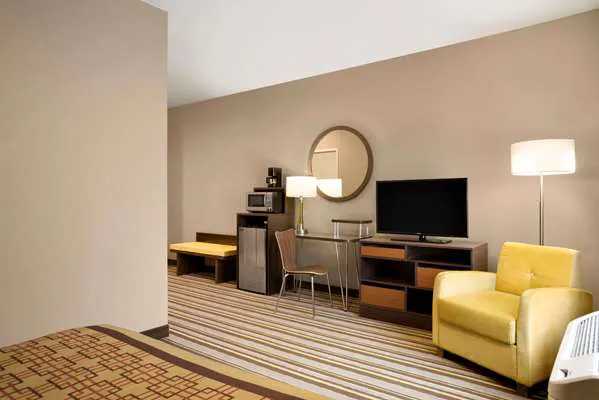Super 8 by Wyndham Hershey Chocolate Avenue 4