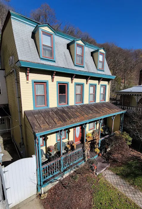 Broadway House 4