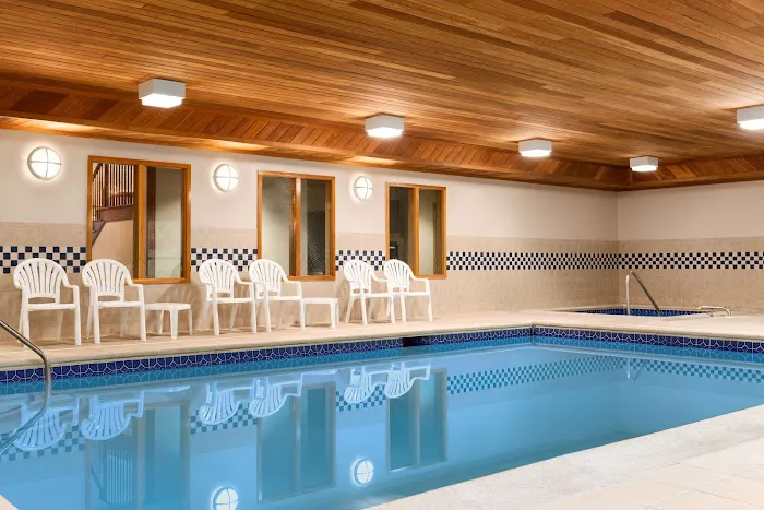 Country Inn & Suites by Radisson, Lehighton-Jim Thorpe, PA 4