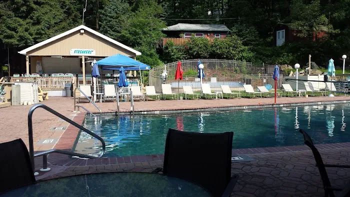Sunny Rest Resort 4