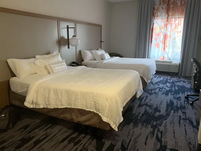 Fairfield Inn & Suites Hazleton 4