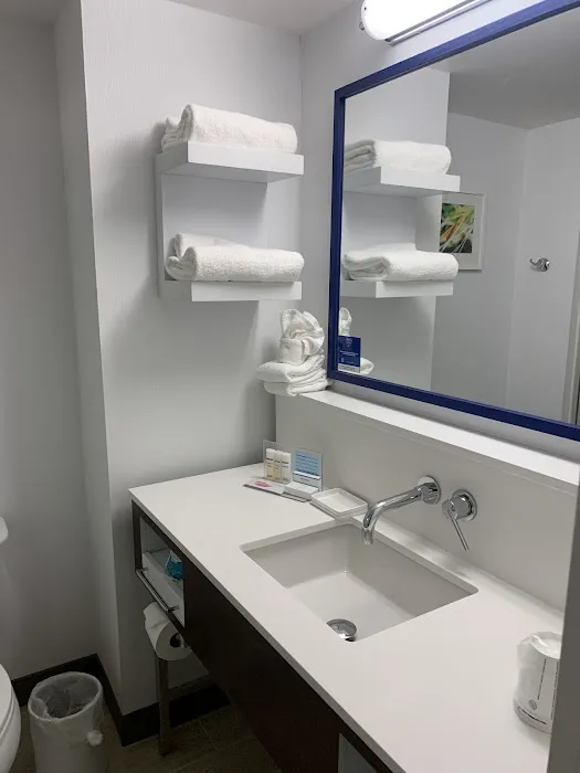 Hampton Inn Hazleton 4