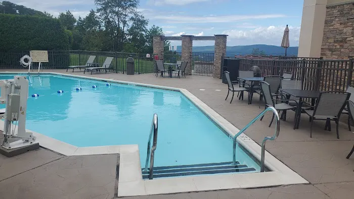 Hampton Inn Hazleton 4