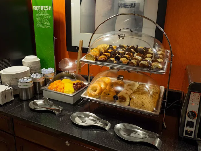 Hampton Inn Hazleton 4