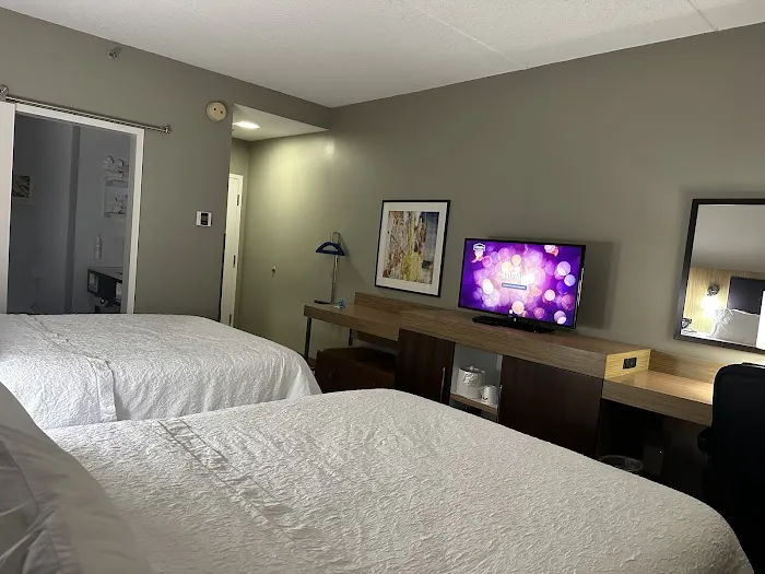 Hampton Inn Hazleton 4