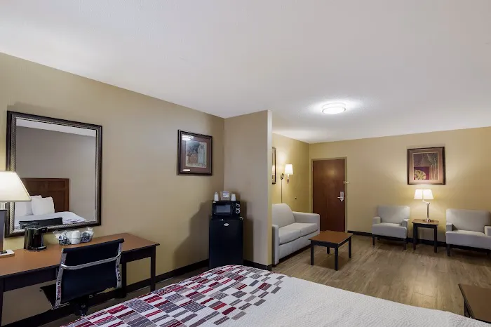 Red Roof Inn & Suites Bloomsburg – Mifflinville 4