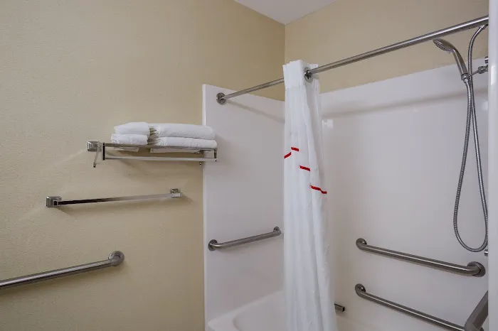 Red Roof Inn & Suites Bloomsburg – Mifflinville 4