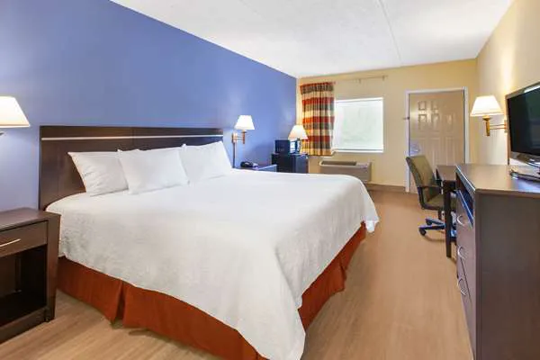 Days Inn by Wyndham Grantville Hershey North 4
