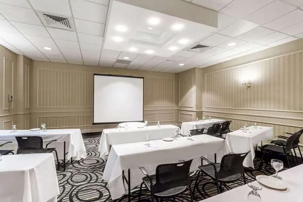 Wyndham Southbury 4