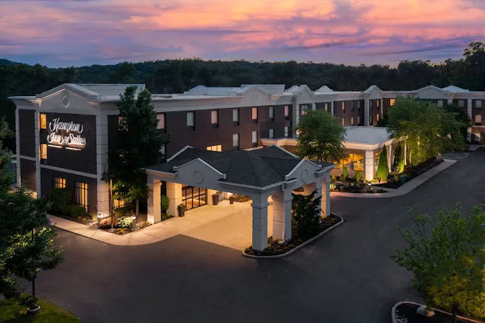 Hampton Inn & Suites Hartford/Farmington 4