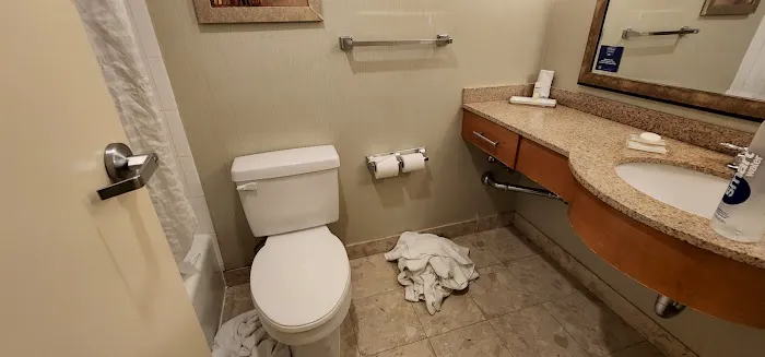 DoubleTree by Hilton Hartford Downtown 5