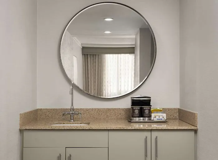 DoubleTree by Hilton Hartford Downtown 5