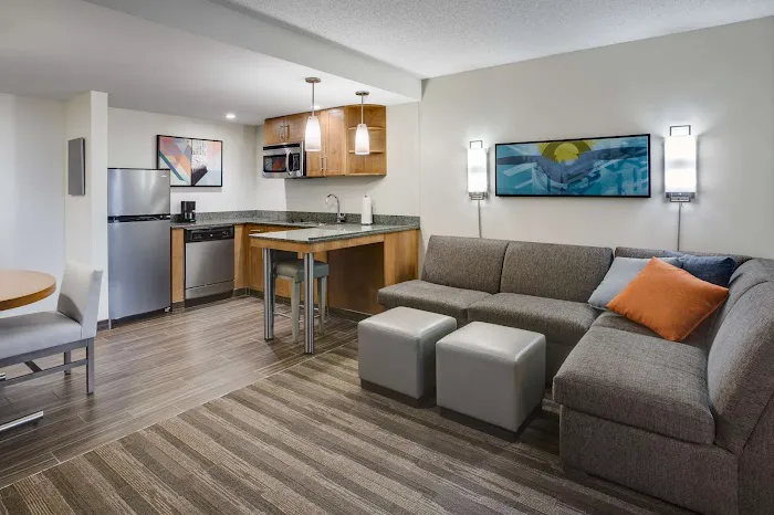 Hyatt House Hartford North/Windsor 4