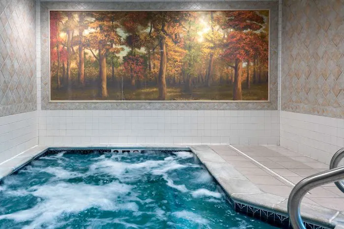 Hampton Inn Hartford/Airport 4