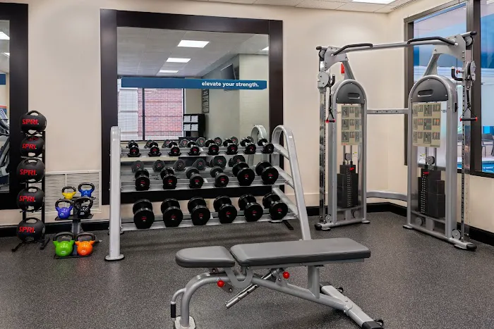 Hampton Inn Hartford/Airport 4