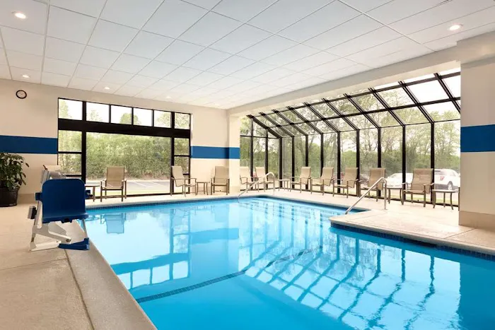 DoubleTree by Hilton Hotel Hartford - Bradley Airport 3