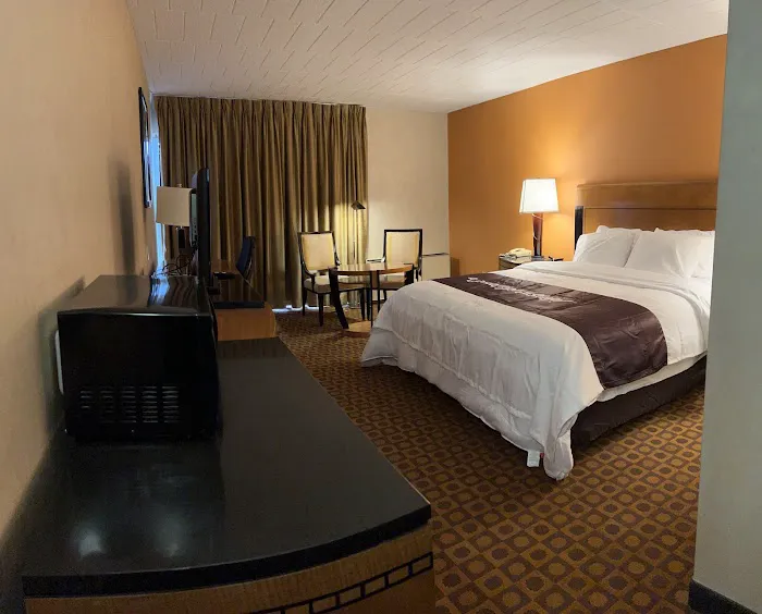 Bradley Inn 4