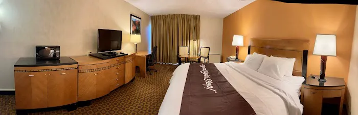 Bradley Inn 4