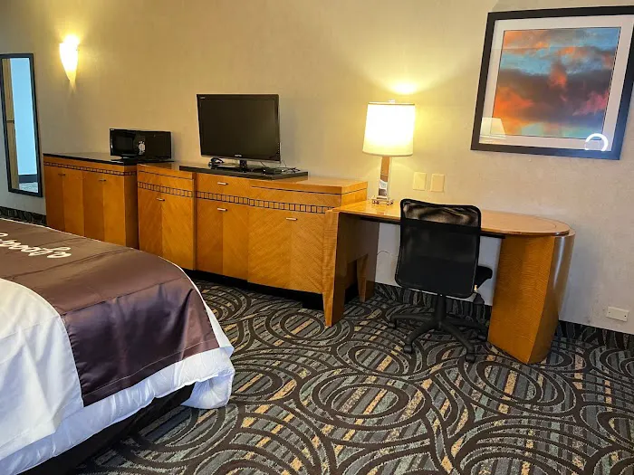 Bradley Inn 4