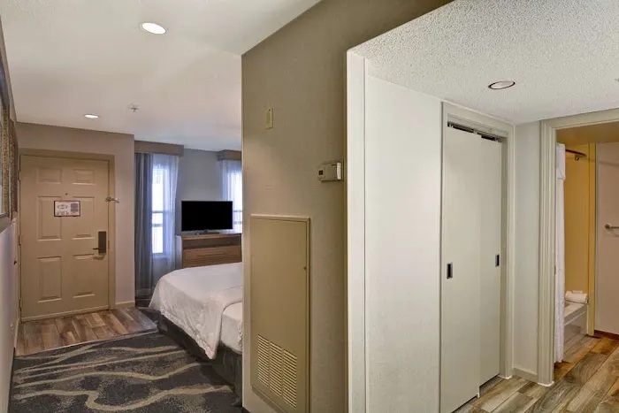 Homewood Suites by Hilton Windsor Locks Hartford 4