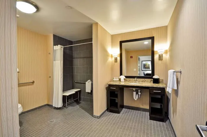 Homewood Suites by Hilton Southington, CT 4
