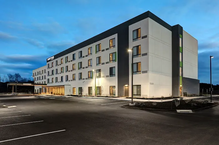 Courtyard Southington 4