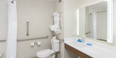 Holiday Inn Express Southington by IHG