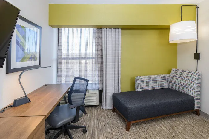 Holiday Inn Express Southington by IHG 4