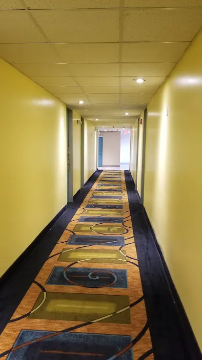 Days Inn by Wyndham Southington 4